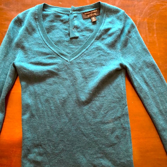 Banana republic sweater - Picture 1 of 3
